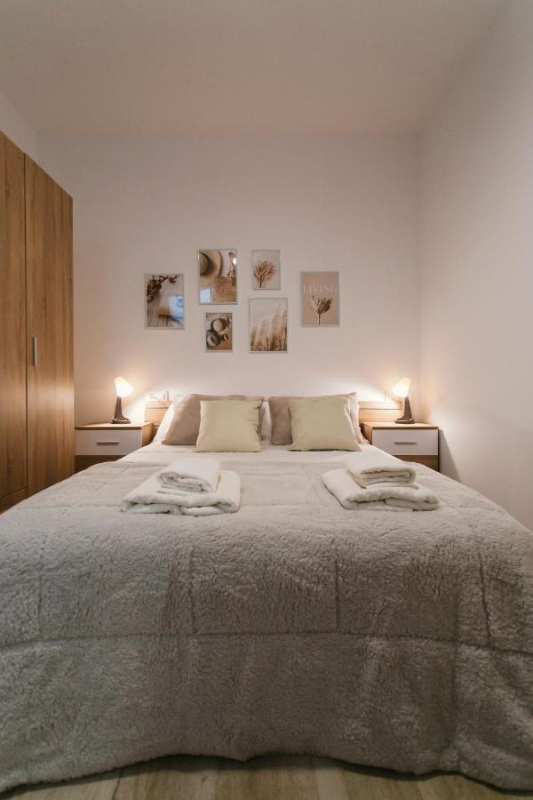 O&L San Luis Feel At Home In A Renovated Apartment Sevilla Exteriör bild